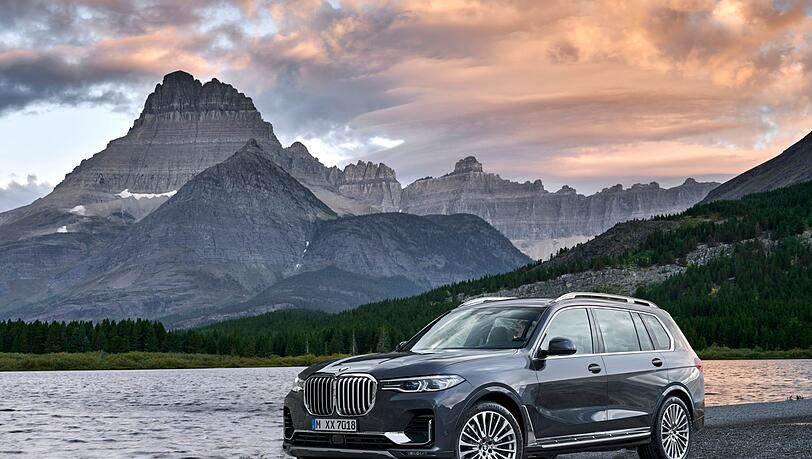 Ein brandneuer BMW X7, der in den USA hergestellt wird. Ein brandneuer BMW X7, der in den USA hergestellt wird.
