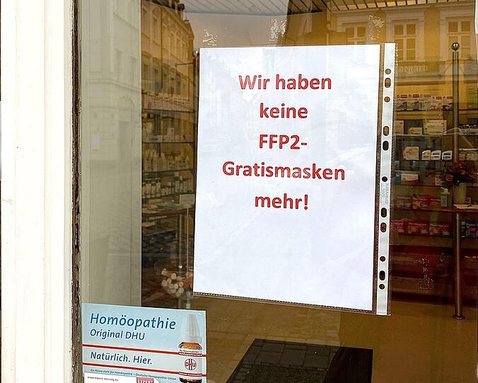 Kein Einzelfall, aber auch kein Grund zur Sorge: Die Masken werden von den Apotheken laufend nachbestellt.