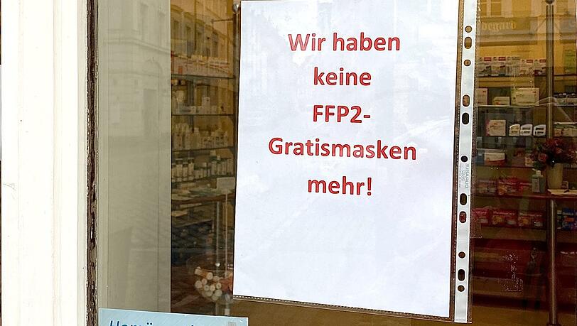 Kein Einzelfall, aber auch kein Grund zur Sorge: Die Masken werden von den Apotheken laufend nachbestellt. Kein Einzelfall, aber auch kein Grund zur Sorge: Die Masken werden von den Apotheken laufend nachbestellt.