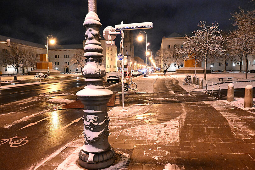 Die Ludwigstraße vor dem Hauptgebäude der LMU.