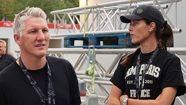 Bastian Schweinsteiger und Ana Ivanovic: Das einstige Traumpaar hat 2025 seine Trennung bekanntgegeben. Bastian Schweinsteiger und Ana Ivanovic: Das einstige Traumpaar hat 2025 seine Trennung bekanntgegeben.