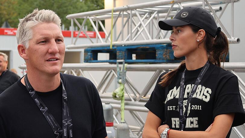 Bastian Schweinsteiger und Ana Ivanovic: Das einstige Traumpaar hat 2025 seine Trennung bekanntgegeben. Bastian Schweinsteiger und Ana Ivanovic: Das einstige Traumpaar hat 2025 seine Trennung bekanntgegeben.