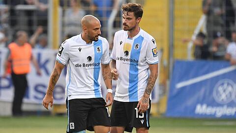 Timo Gebhart (l.) und Dennis Erdmann (r.) wechselten im Sommer zum TSV 1860.