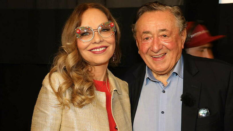 Ornella Muti und Richard Lugner bestens gelaunt bei der Pressekonferenz Ornella Muti und Richard Lugner bestens gelaunt bei der Pressekonferenz