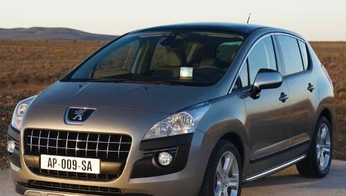 Ein bunter Mix: der Peugeot 3008 ist ein bisschen van, SUV und klassische Limousine. Ein bunter Mix: der Peugeot 3008 ist ein bisschen van, SUV und klassische Limousine.