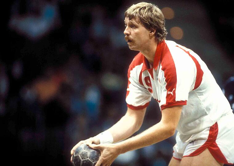 Der Gerd Müller des Handballs &ndash; nicht nur weil er die Nr. 9 trug: Erhard Wunderlich spielte 1984-89 im Dress des TSV Milbertshofen.