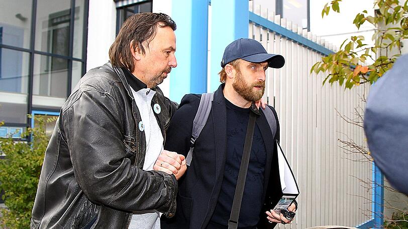 Servus, Biero, mach&rsquo;s gut! Löwen-Fan und Allesfahrer Roman Wöll verabschiedet den Trainer.
