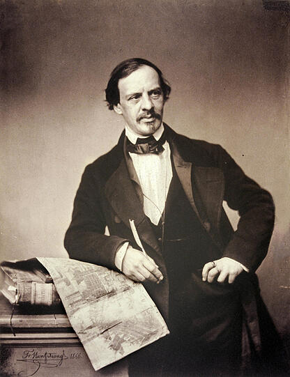 Dem Schriftsteller Franz Trautmann (1813-1887) erzählte Ludwig von Schwanthaler, dass eine unerfüllte Liebe namens Cornelia, eine Schönheit vom Land, für die Figur Modell gestanden habe.