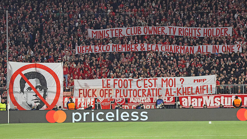 Die Bayern-Fans übten beim Champions-League-Spiel gegen Paris Saint-Germain scharfe Kritik an PSG-Präsident Nasser Al-Khelaifi. Die Bayern-Fans übten beim Champions-League-Spiel gegen Paris Saint-Germain scharfe Kritik an PSG-Präsident Nasser Al-Khelaifi.