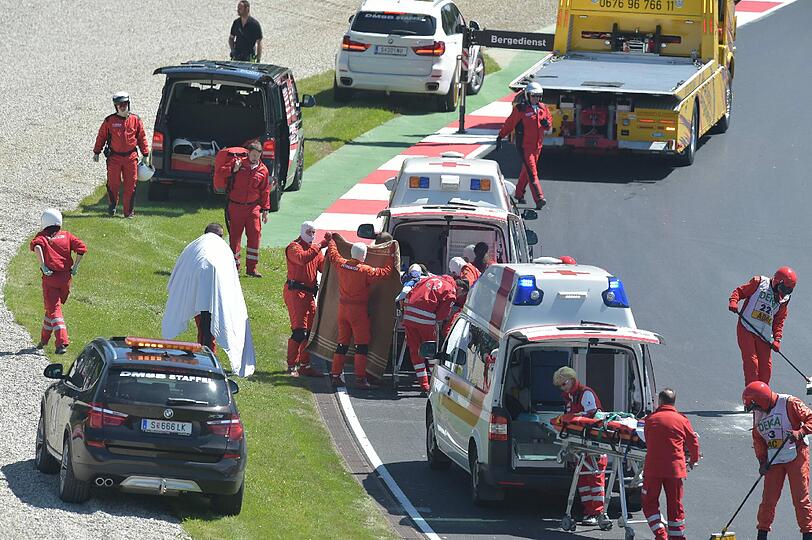 Mit schwersten Verletzungen kam der chinesische Rennfahrer ins Krankenhaus.