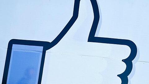 Facebooks "Gefällt mir"-Button: Datenschützer dürfen einem Gerichtsurteil zufolge gegen den Betrieb von Facebook-Fanpages vorgehen.