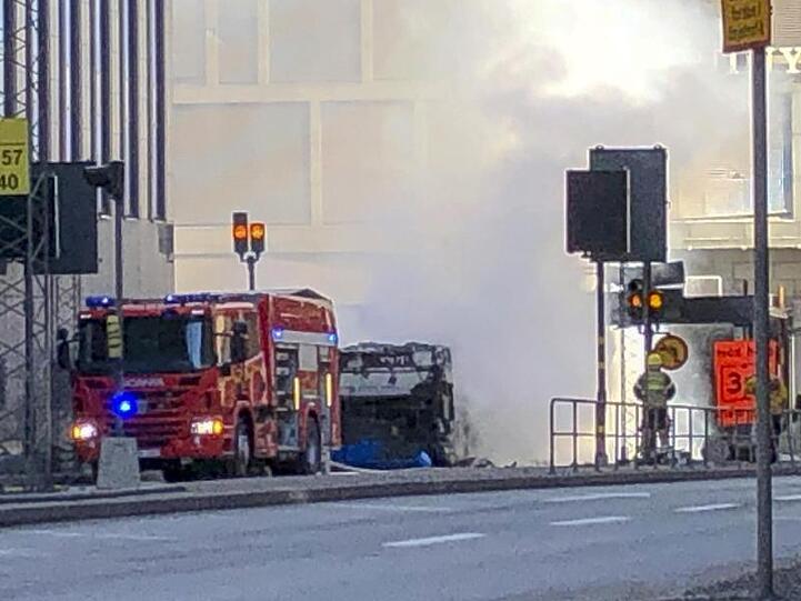 Passagiere waren nach ersten Erkenntnissen nicht an Bord des explodierten Busses.