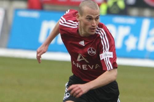 Das Kreuz mit dem Kreuz: Sämtliche Behandlungen seines maladen Rückens schlugen fehl, Peer Kluge musste gestern Abend für das Gastspiel in Freiburg passen.