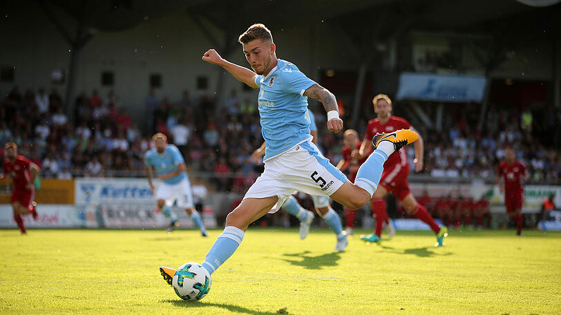 Nicolas Andermatt: Note 3. Taktgeber. Starkes Zuspiel auf Mölders vor dem 1:0