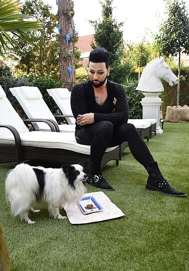 Harald Glööckler mit seinem Hund Billy King