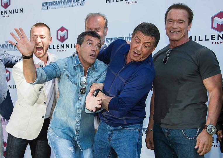Glen Powell, Antonio Banderas, Kelsey Grammer, Sylvester Stallone and Arnold Schwarzenegger präsentieren sich bei den 67. Filmfestspielen in Cannes bei einem Fototermin für "The Expendables 3".