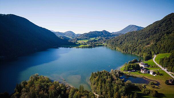 Malerische Kulisse: Der Hintersee in Ramsau. Malerische Kulisse: Der Hintersee in Ramsau.