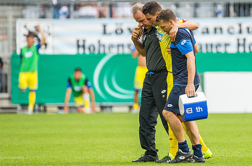 Innenverteidiger Fabian Schär (23) kam vom FC Basel zur TSG 1899 Hoffenheim und erhielt einen Vertrag bis 2019. Der Wert des Schweizers wird auf rund acht Millionen Euro geschätzt. Bei der 0:2-Pokalpleite beim TSV 1860 zog sich Schär eine Becken- und Steissbeinprellung zu.