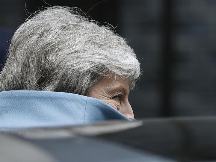 Vor dem Aus? Theresa May, Premierministerin von Großbritannien, soll ihren Rücktritt in Aussicht gestellt haben.