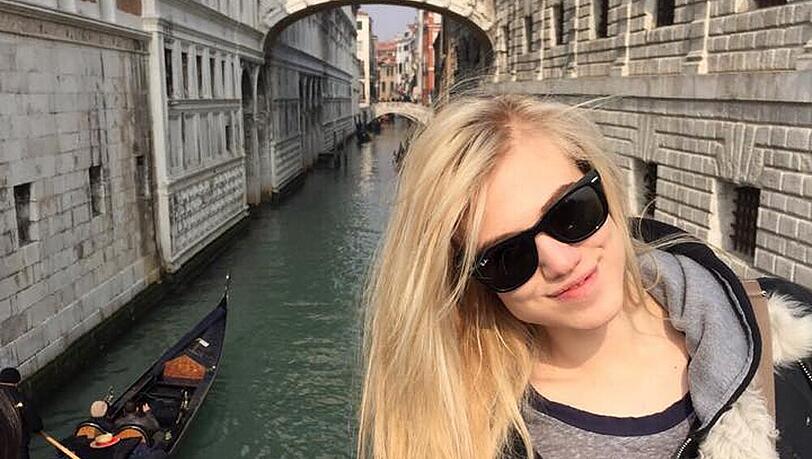 Larissa Marolt zeigt sich in Venedig Larissa Marolt zeigt sich in Venedig