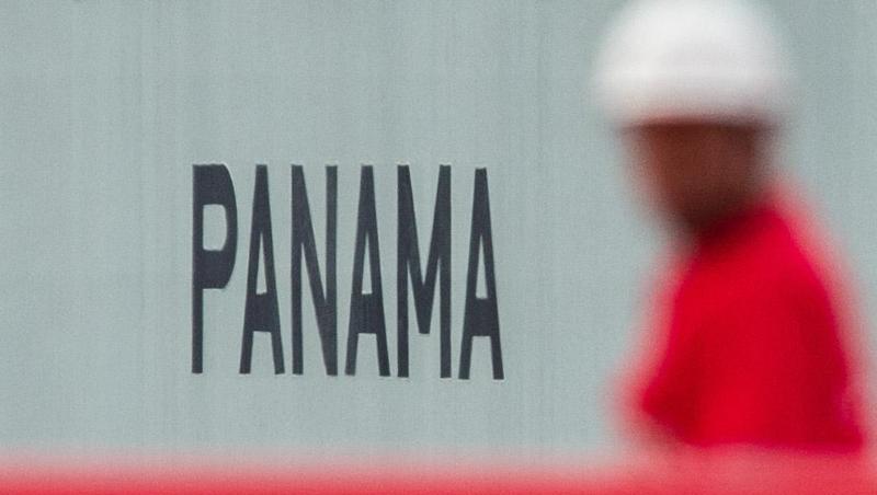 Im Jahr 2016 hatte ein internationales Medien-Netzwerk mit den "Panama Papers" Finanzströme in der mittelamerikanischen Steueroase enthüllt. Im Jahr 2016 hatte ein internationales Medien-Netzwerk mit den "Panama Papers" Finanzströme in der mittelamerikanischen Steueroase enthüllt.