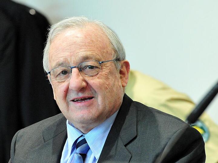 Der frühere Waffenlobbyist Karlheinz Schreiber muss für acht Jahre ins Gefängnis