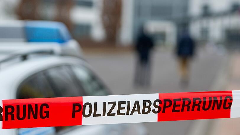 In Schleswig-Holstein wurden drei Schulen wegen einer Amoklauf-Drohung geschlossen In Schleswig-Holstein wurden drei Schulen wegen einer Amoklauf-Drohung geschlossen