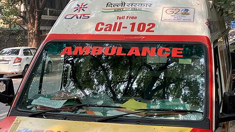 Bei einem Brand auf der Intensivstation eines Krankenhauses in Ostindien sterben mehrere Menschen. (Symbolbild)