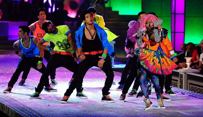 Die Rapperin Nicki Minaj legte eine bunte Show hin.