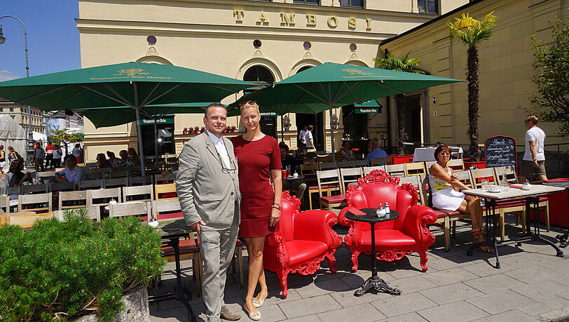 Nach 20 Jahren das überraschende Aus: Frank und Andrea Waldecker zieht es nun vom Odeonsplatz weiter. Nach 20 Jahren das überraschende Aus: Frank und Andrea Waldecker zieht es nun vom Odeonsplatz weiter.
