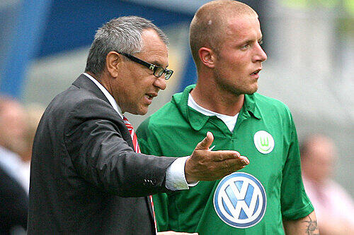 &bdquo;Felix Magath kann sehr rigoros sein, wenn es nicht funktioniert&ldquo;: Das hat auch Daniel Adlung spüren müssen. Beim &bdquo;Wölfe&ldquo;-Coach ist der Ex-Fürther (rechts) nur zweite Wahl.