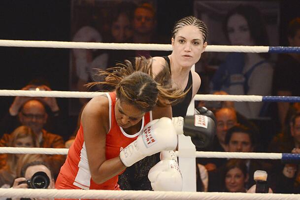 Beim "Sat.1-Promiboxen" im Jahr 2013 ging Tessa Bergmeier als Siegerin gegen Nadja abd el Farrag hervor. Beim "Sat.1-Promiboxen" im Jahr 2013 ging Tessa Bergmeier als Siegerin gegen Nadja abd el Farrag hervor.