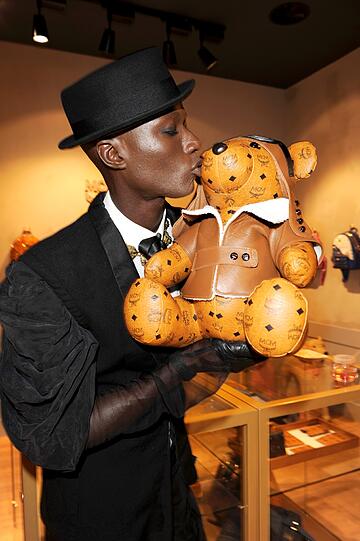 Model Papis Loveday