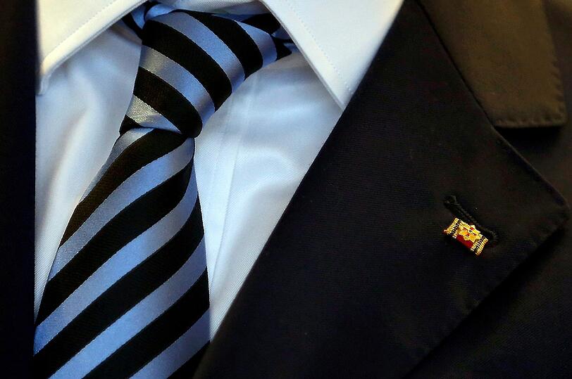 Ein ebenso ungewöhnlicher Gegenstand wird übrigens noch gesucht: ein Bundesverdienstkreuz zweiter Klasse. Wer das wohl verloren hat?