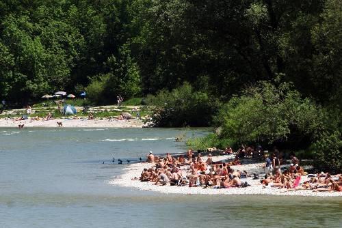Bei den Münchner sehr beliebt: Die herrlichen Plätze an der Isar
