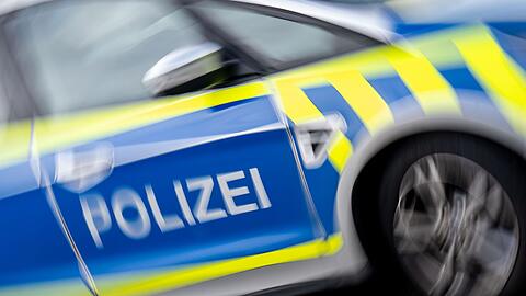 Der 84-J&auml;hrige starb noch an der Unfallstelle. (Symbolbild)