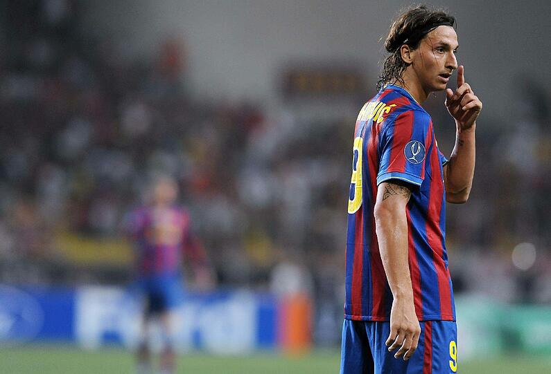 VERTAN: Bei Barça gab Pep pro Jahr rund 40 Mio. Euro für Spieler aus. Größte Flops: Buchstabensalat Chygrynskiy und Ibrahimovic. Der wollte Guardiola einst sogar an die Wäsche. &bdquo;Diesen Philosophen brauchen wir hier nicht. Der Zwerg und ich reichen.&ldquo; Mit Philosoph meinte der Schwede Pep, mit Zwerg Messi.
