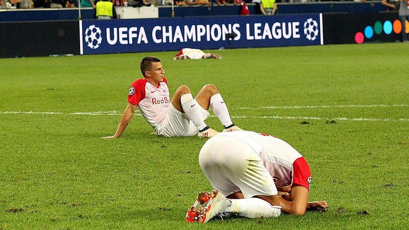 Fassungslos: Red Bull Salzburg verspielt nach einer 2:0-Führung die Teilnahme an der Champions League.