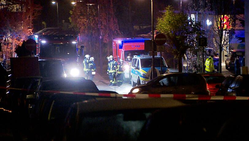 Am frühen Samstagmorgen rückten Einsatzkräfte wegen eines Messerangriffs aus - die Opfer kämpfen weiterhin mit den Folgen. Am frühen Samstagmorgen rückten Einsatzkräfte wegen eines Messerangriffs aus - die Opfer kämpfen weiterhin mit den Folgen.