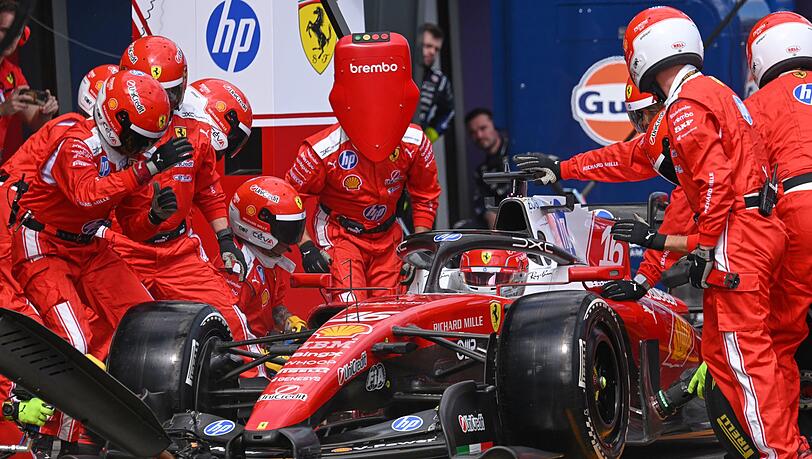Charles Leclerc legt einen Raketenstart hin.