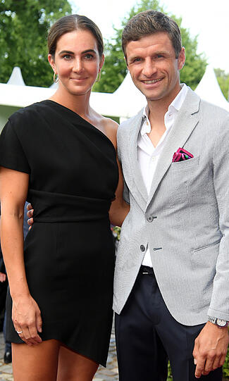 Thomas Müller mit Frau Lisa