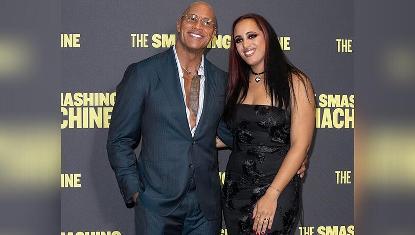 Dwayne Johnson und Tochter Ava Raine bei der Premiere von "The Smashing Machine" in London am 24. September 2025.