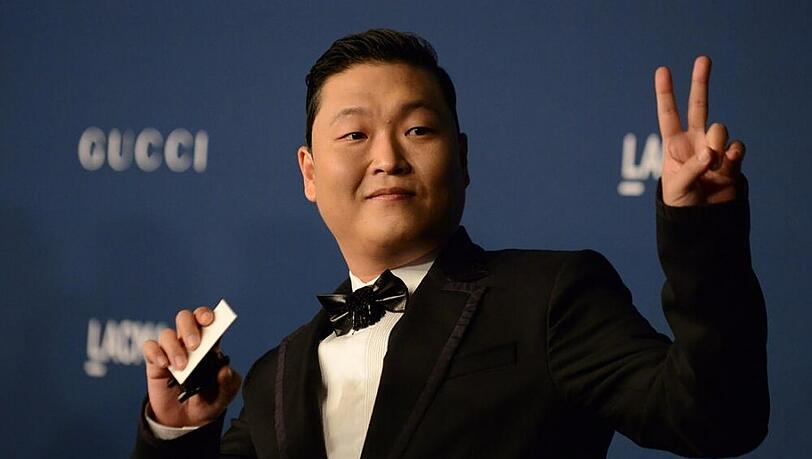 Psy landet auf Youtube einem Erfolg nach dem anderen Psy landet auf Youtube einem Erfolg nach dem anderen
