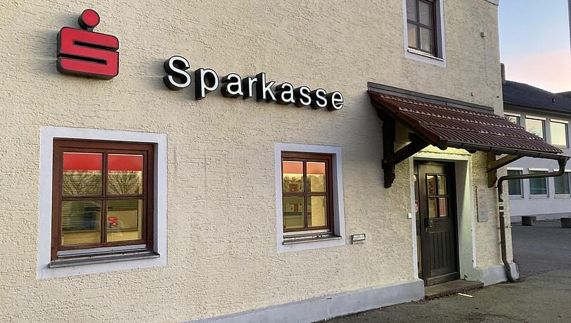 Zum 31. Dezember schließt die Filiale in Viecht im Landkreis Landshut. Zum 31. Dezember schließt die Filiale in Viecht im Landkreis Landshut.