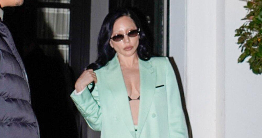 Typver-nderung-Lady-Gaga-zeigt-sich-mit-dunkler-M-hne-in-Paris