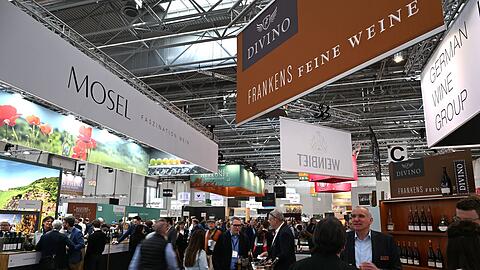 Auf der Weinmesse Prowein ist viel los.