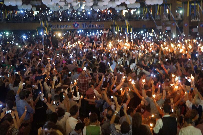 Christian Ude beendete am Sonntagabend im Bräurosl seine letzte Wiesn als Oberbürgermeister von München.