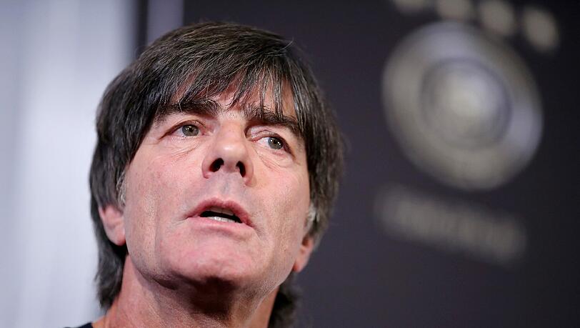 Mit Spannung wird die Aufstellung im Testspiel gegen Frankreich erwartet - Löw gab bekannt, dass diese auf mehreren Positionen noch offen ist. Mit Spannung wird die Aufstellung im Testspiel gegen Frankreich erwartet - Löw gab bekannt, dass diese auf mehreren Positionen noch offen ist.