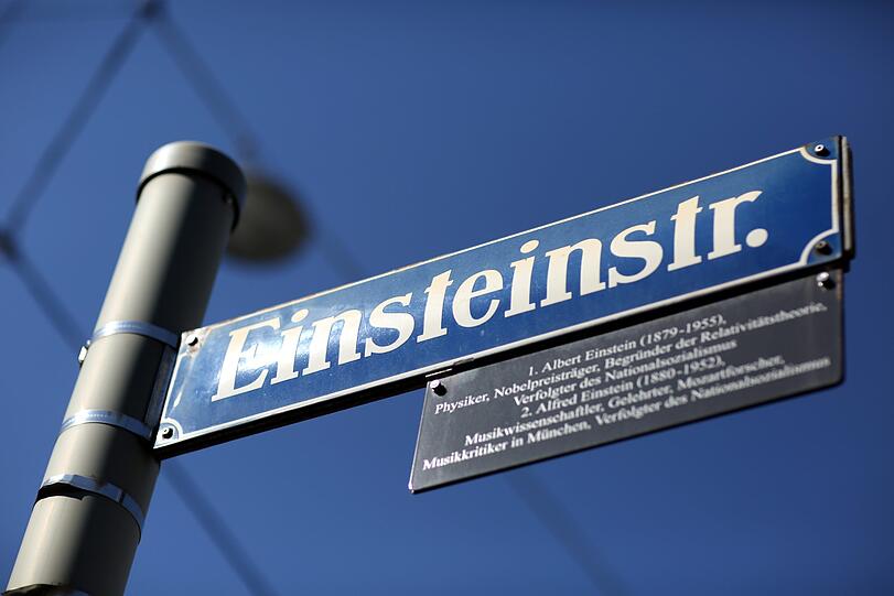 Zwischen Verkehrstrubel und grünen Fleckchen - der Max-Weber-Platz hat vieles zu bieten.