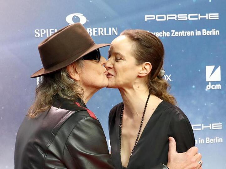 Udo Lindenberg mit Schauspielerin Jeanette Hain bei der Hamburger Premiere.